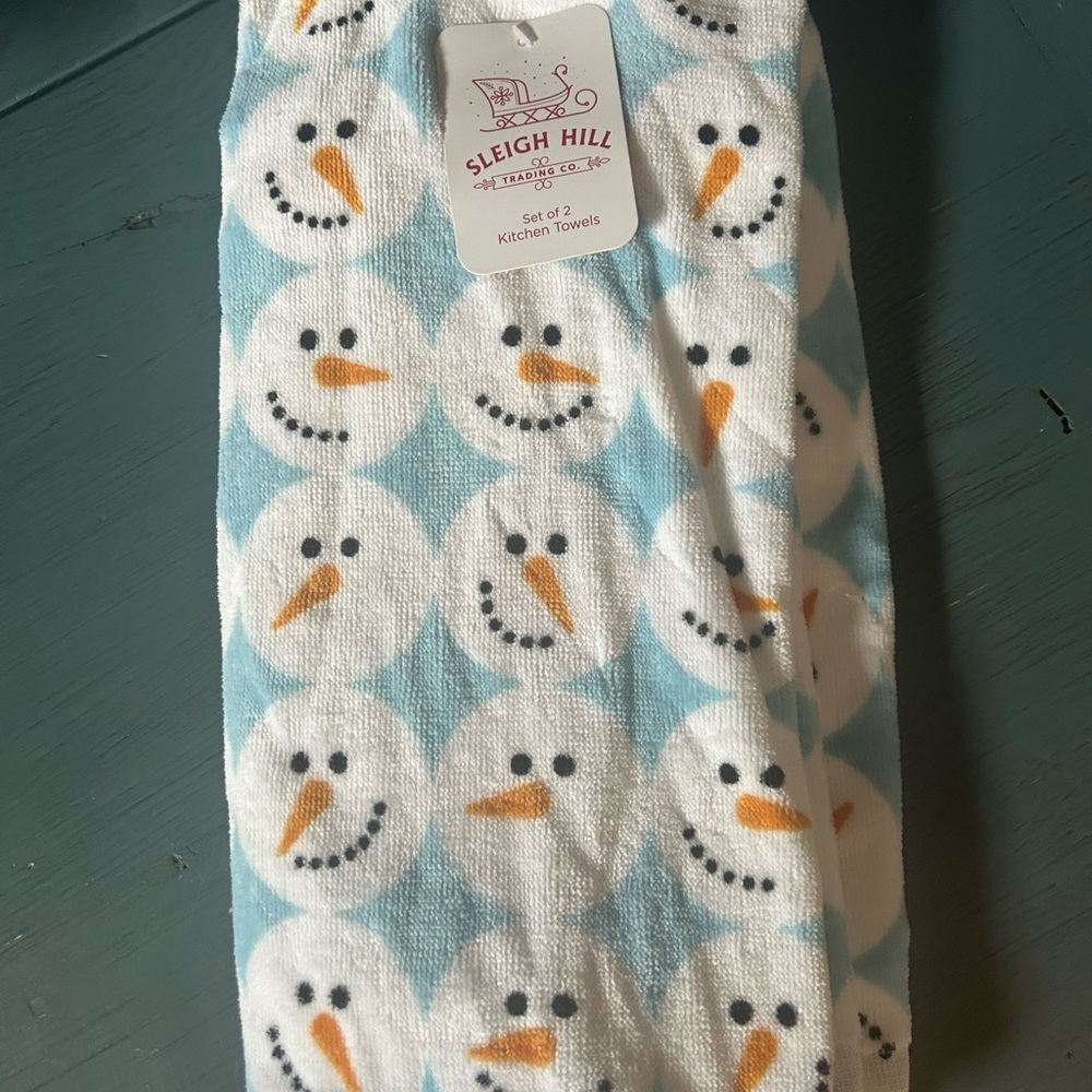 New Sleigh Hill Trading Co. Snowman Print Kitchen Towels - Set of 2